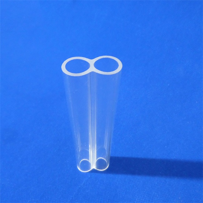 U-shaped quartz tube Tubo al quarzo a forma di U