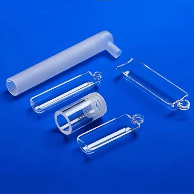 High transparency hollow thick walled quartz tubes Hohle, dickwandige Quarzrohre mit hoher Transparenz