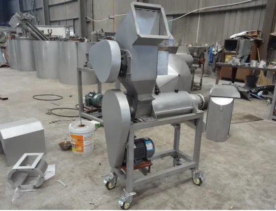 トマトペースト用パルプ化機