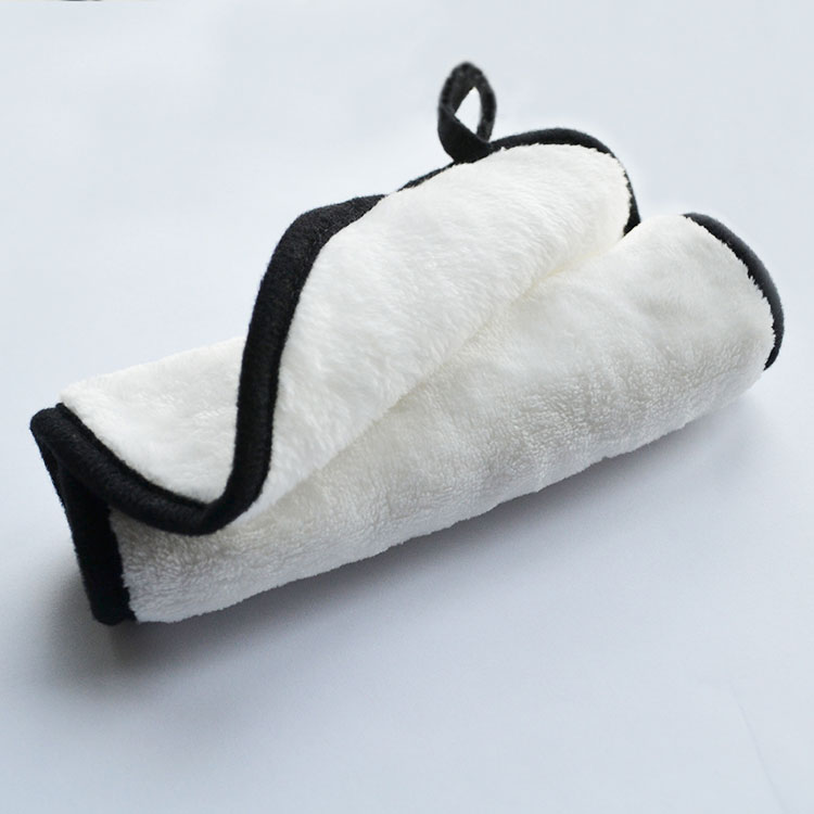 makeup-removal-towel میک اپ ہٹانے والا تولیہ