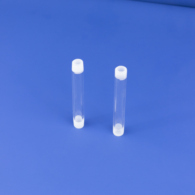 High temperature resistant spiral mouth transparent quartz tube Hochtemperaturbeständiges, spiralförmiges, transparentes Quarzrohr