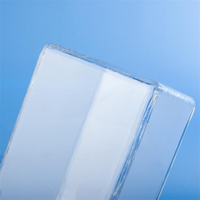 Corrosion-resistant quartz square containers Wholesaler Grossista di contenitori quadrati in quarzo resistenti alla corrosione