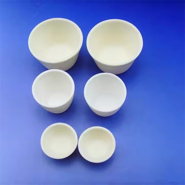 Thermal conductivity of quartz crucible الموصلية الحرارية لبوتقة الكوارتز