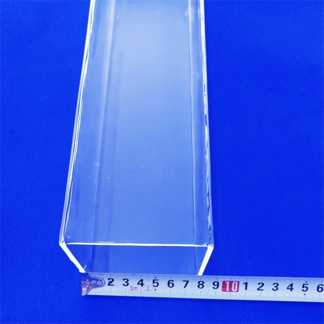 Transparentes quadratisches Quarzglasrohr