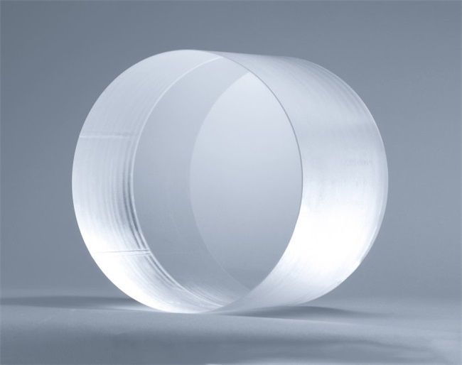 Basic concepts of quartz glass purity Concetti base sulla purezza del vetro di quarzo