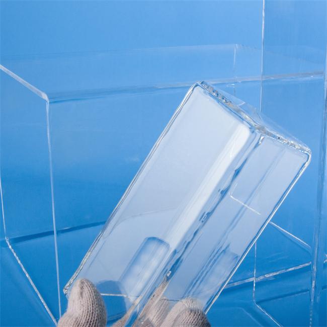 Corrosion resistant quartz square container seller Venditore di contenitori quadrati in quarzo resistente alla corrosione