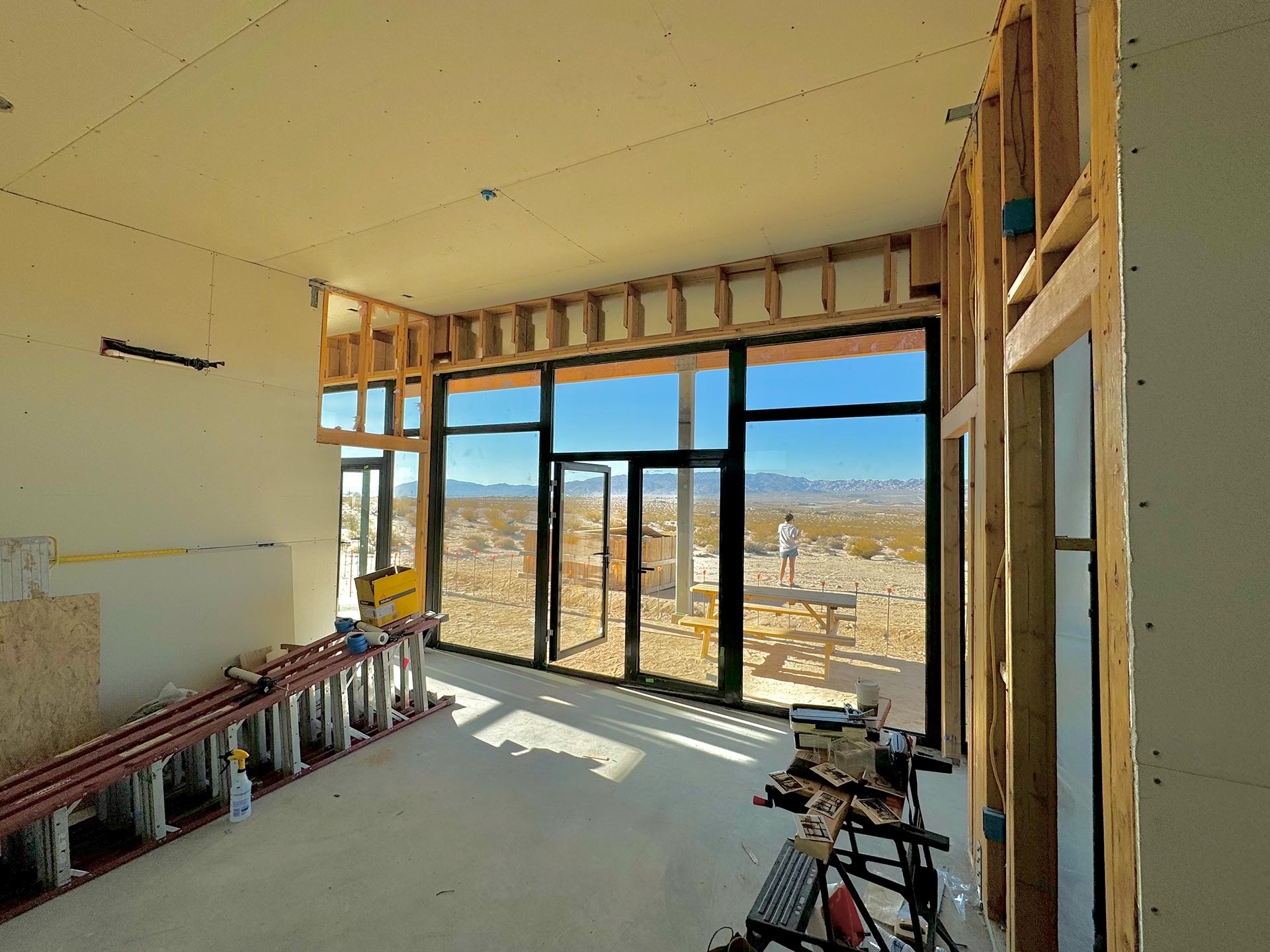 DERCHI-desert-windows-and-door DERCHI-eyðimörk-gluggar-og-hurð