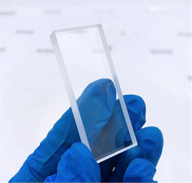 Quartz glass vs crystallization Quarzglas vs. Kristallisation