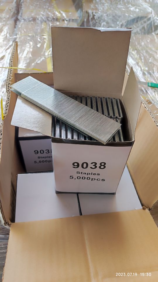 9038 Pneumatic nail (2) 9038 cuie pneumatice (2)