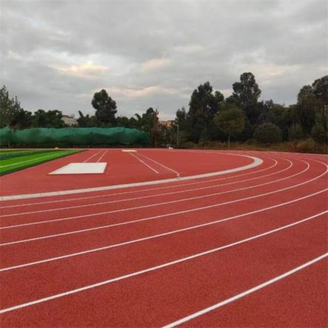 Circular EPDM rubber track Ronde EPDM-rubberbaan