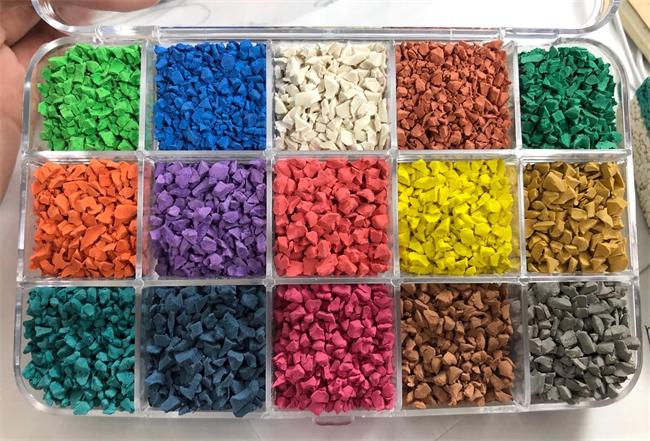 EPDM colored rubber granules حبيبات مطاطية ملونة EPDM