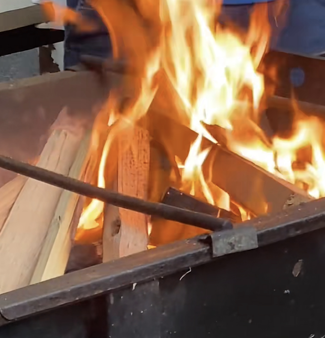 HoutskoolgrillRookloze houtskoolgrill