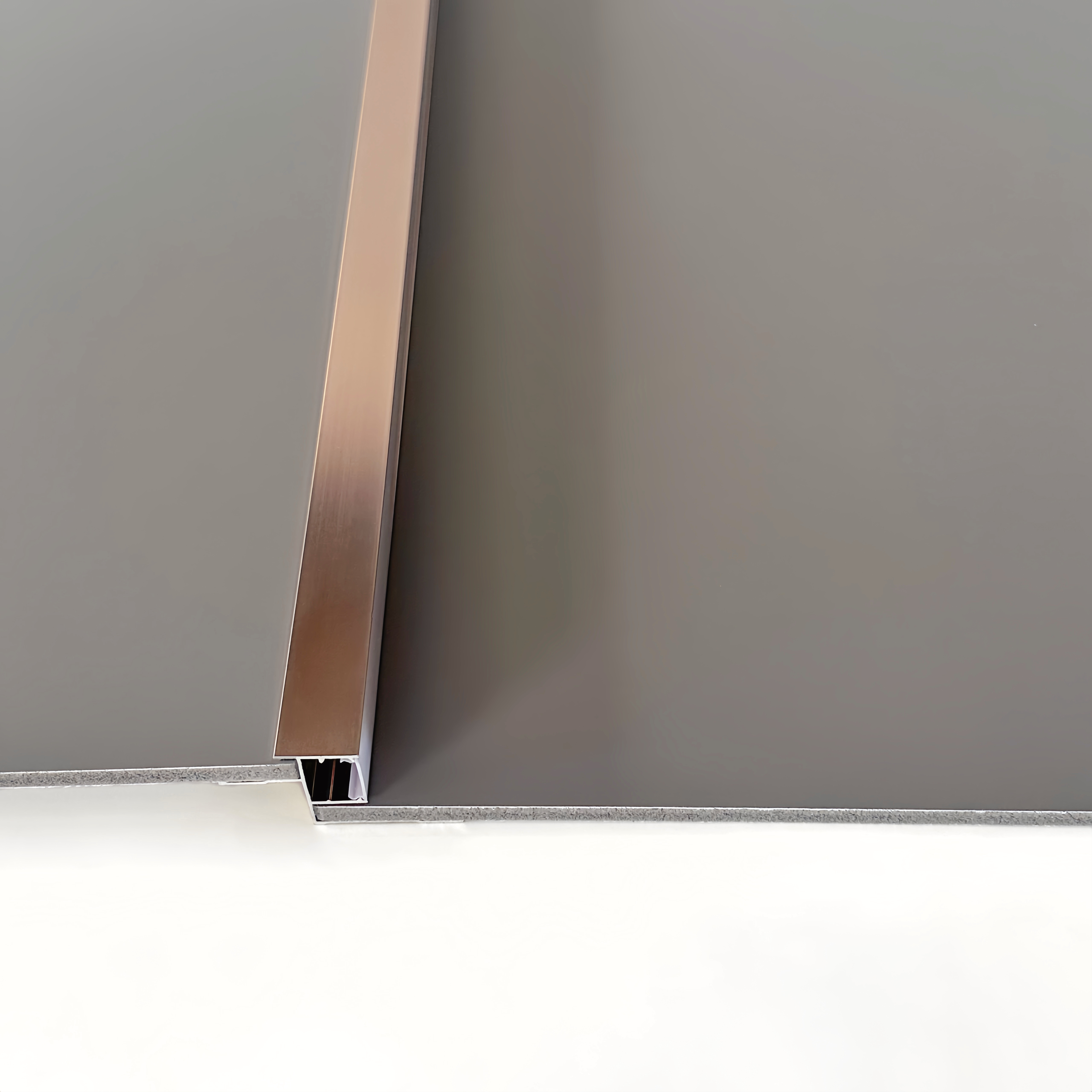 8mm千鳥配置ライトストリップライン