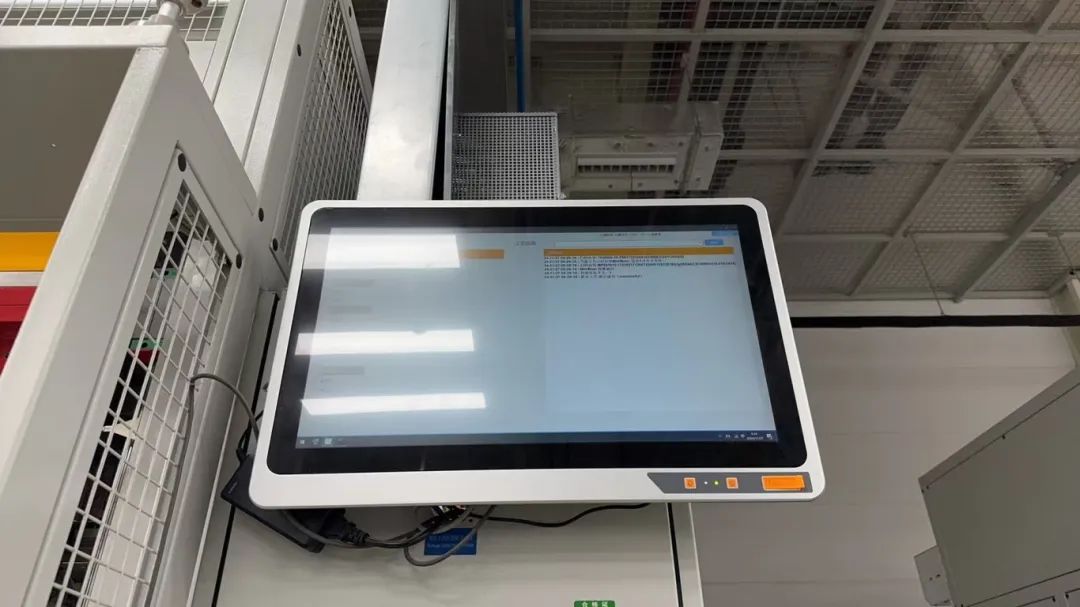 VFACE Series_live iste_Vincanwo grupė