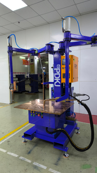 Automotive manufacturing kev lag luam