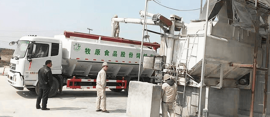 รถบรรทุกอาหารจำนวนมาก4