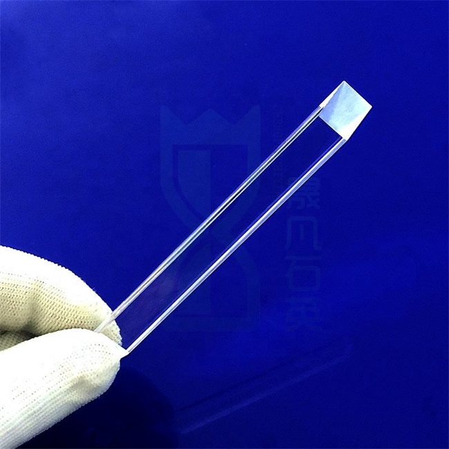 Piastra in quarzo inclinata con fresatura CNC ad alta precisione