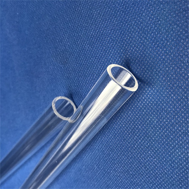 Tubo de cuarzo transparente de 10 mm de di&aacute;metro.