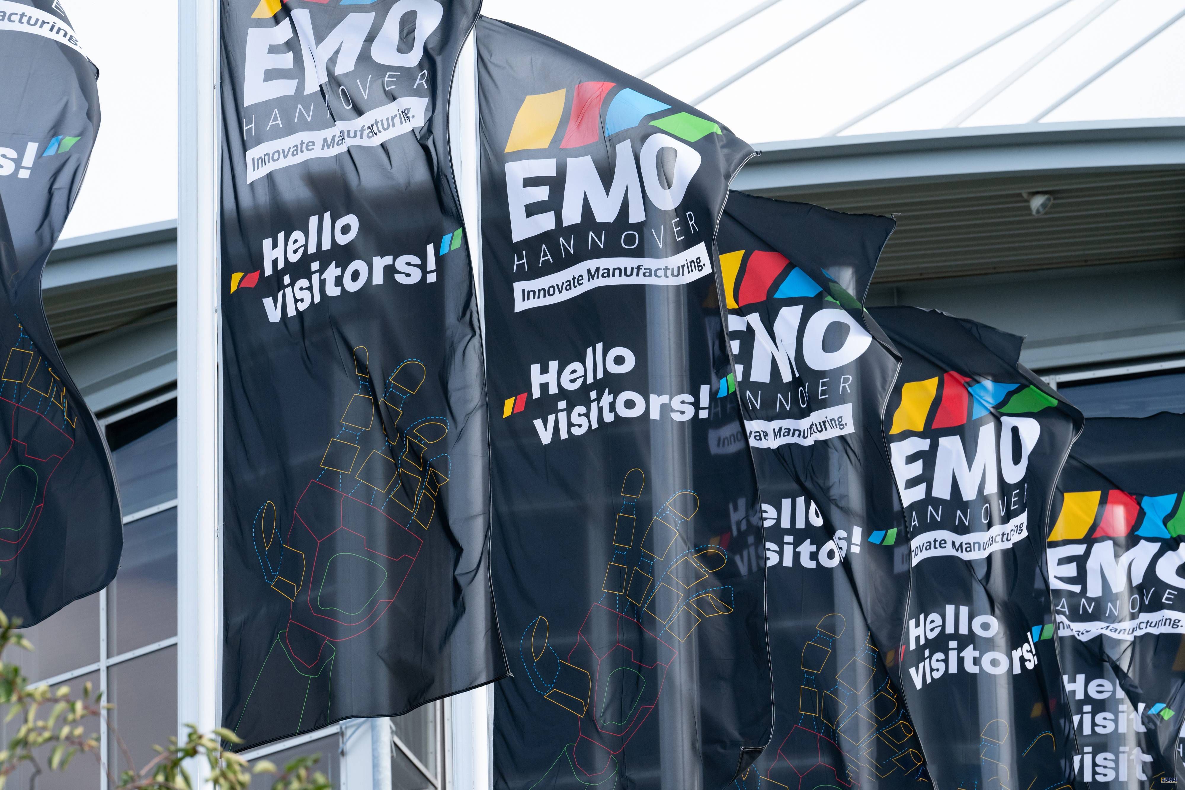 e9806978a89d14e1509bb6aa9cc048bb