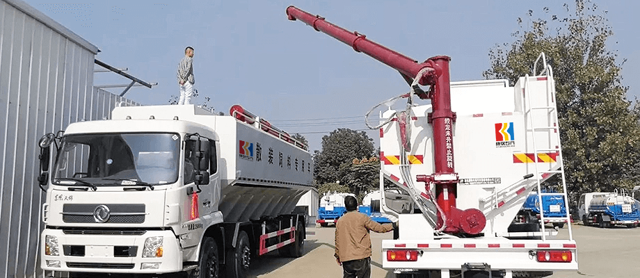 รถบรรทุกอาหารจำนวนมาก