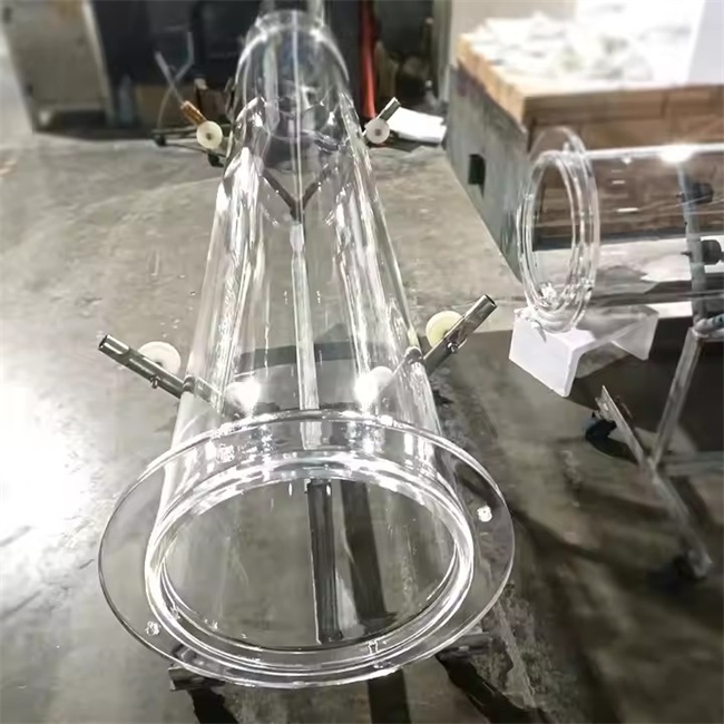 F&aacute;brica de tubos de vidro de quartzo de grande porte para polimento