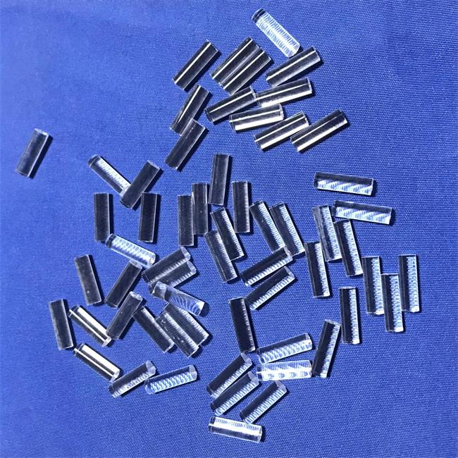 Vendedor de varillas de cuarzo peque&ntilde;as y cortas