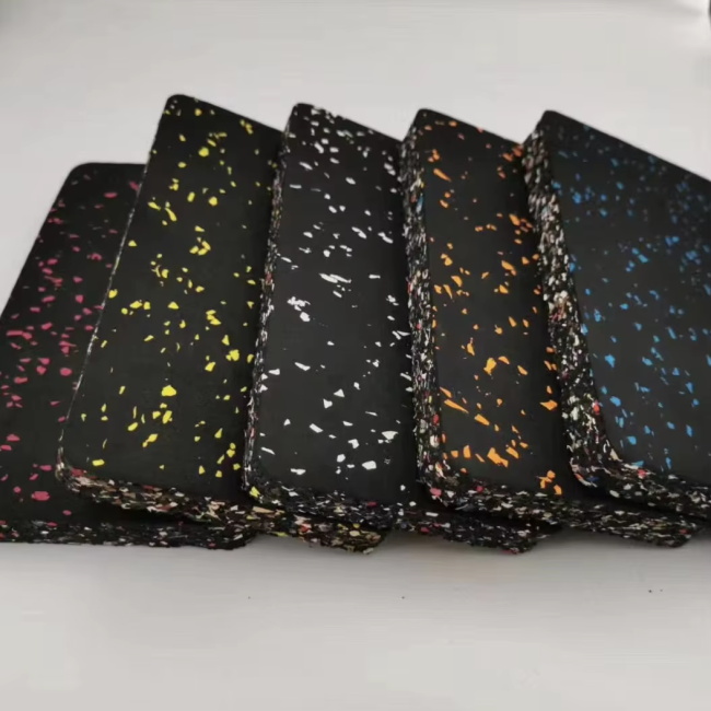 Tapis de sol de s&eacute;curit&eacute; EPDM