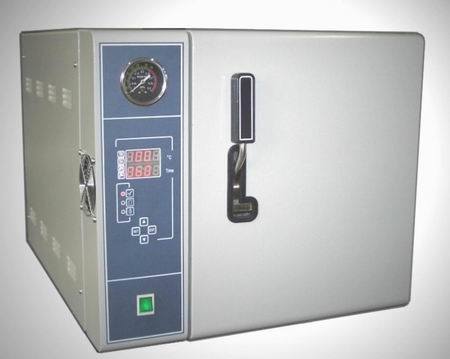 Stérilisateur à vapeur pour autoclave dentaire de dessus de table